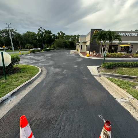 New residential asphalt driveway, project photo 14
