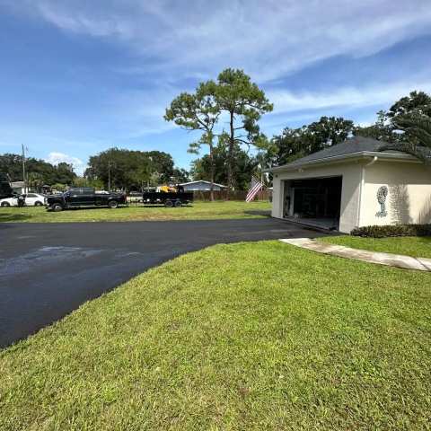 New residential asphalt driveway, project photo 33