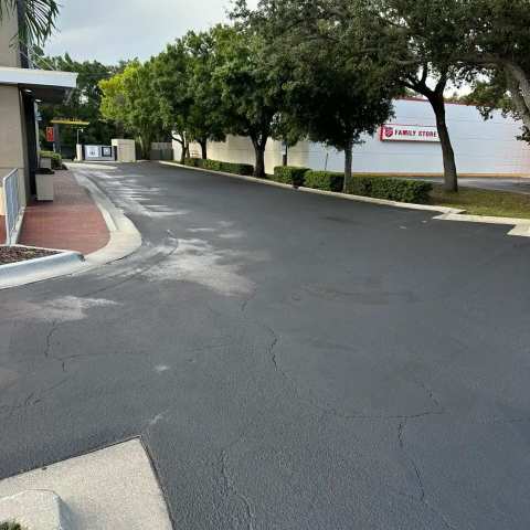 New residential asphalt driveway, project photo 11